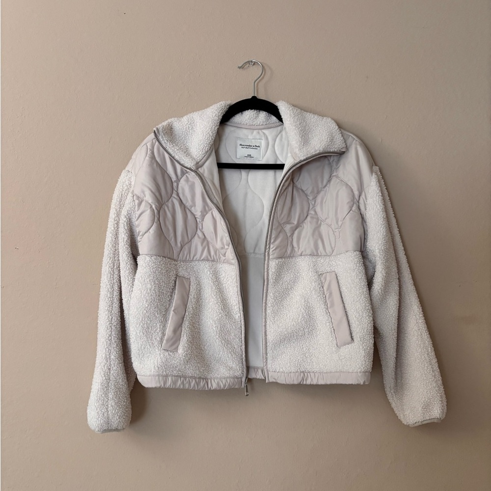 A&F Cinched Cocoon Sherpa Quilted Full Zip Jacket